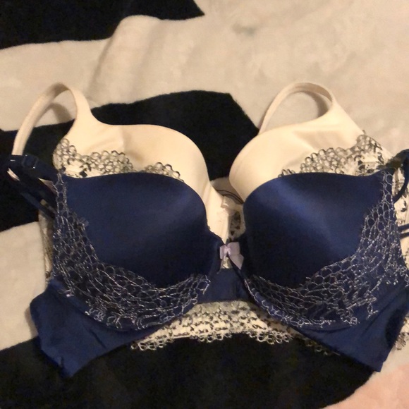Bra - Picture 1 of 1